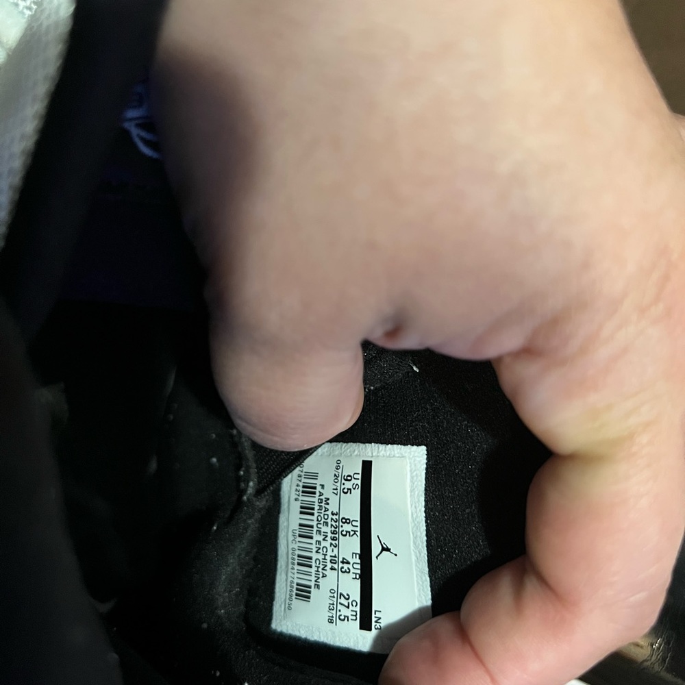 Sneakers Jordan hardly used in good conditions